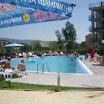 Riviera Blue Hotel