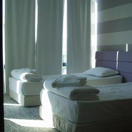 Hotell Riviera Blue 3*