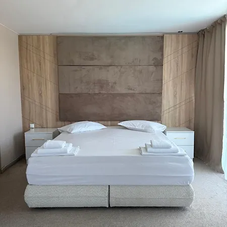 Riviera Blue Hotel