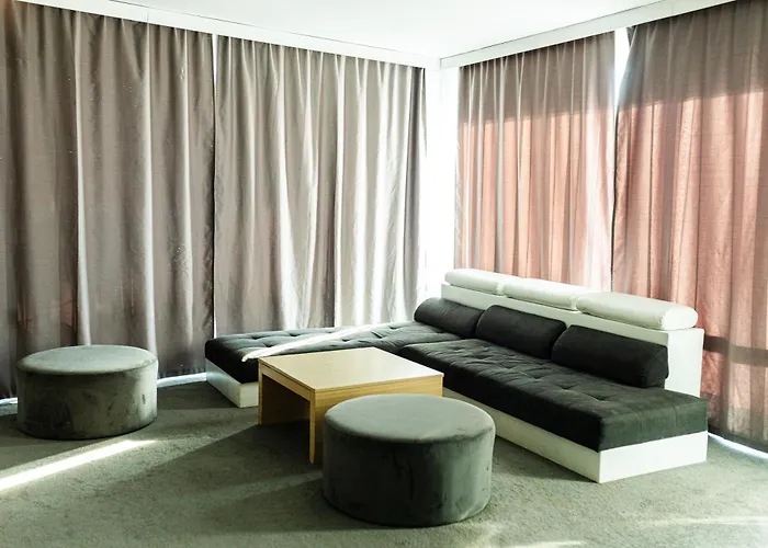 Riviera Blue 阳光海滩