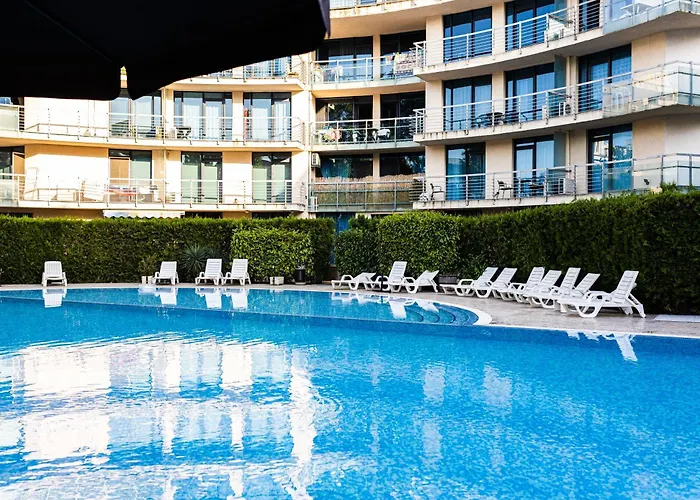 Riviera Blue 3*
