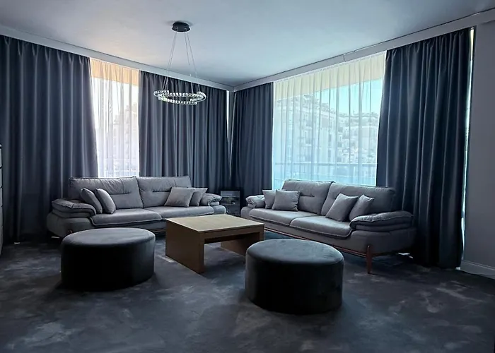 Riviera Blue 酒店 3*