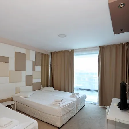 Хотел ривиера блу